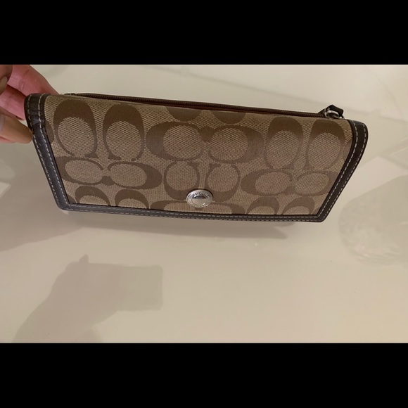 Coach Signature Collection Wallet - Picture 3 of 10